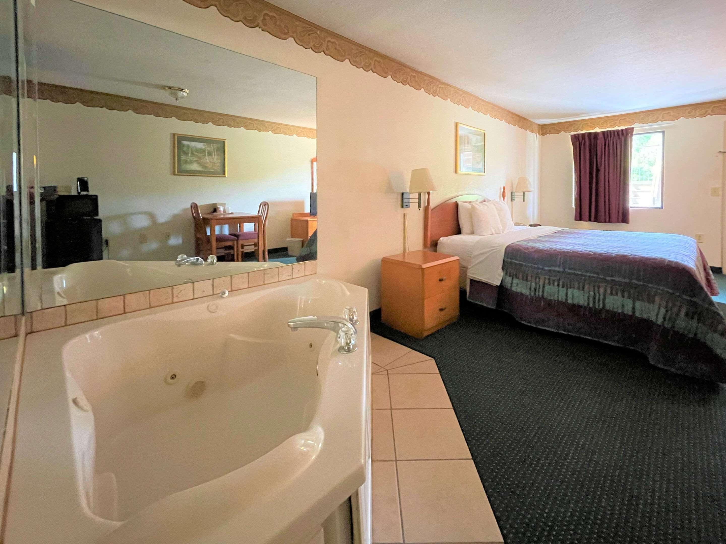 Days Inn Sandersville Dış mekan fotoğraf